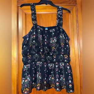 New old navy tank black and floral size 2x